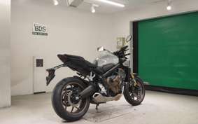 HONDA CB650R E-Clutch 2024 RH17