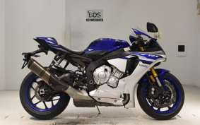 YAMAHA YZF-R1 2016