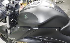 SUZUKI ｼﾞｸｻｰ250 ED22B