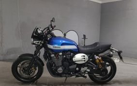 YAMAHA XJR1300 C 2015 RP19