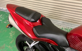 YAMAHA YZF-R1 2004 RN12