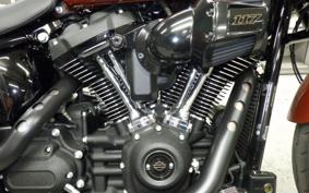 HARLEY FXLRST1920 2025