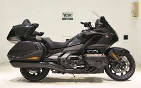 HONDA GL 1800 GOLD WING TOUR DCT 2026 SC79