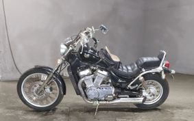 SUZUKI INTRUDER 750 VR51A