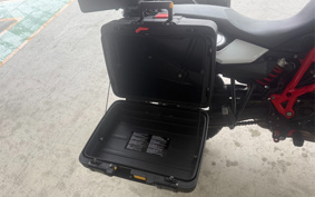 BMW F700GS 2016 0B01