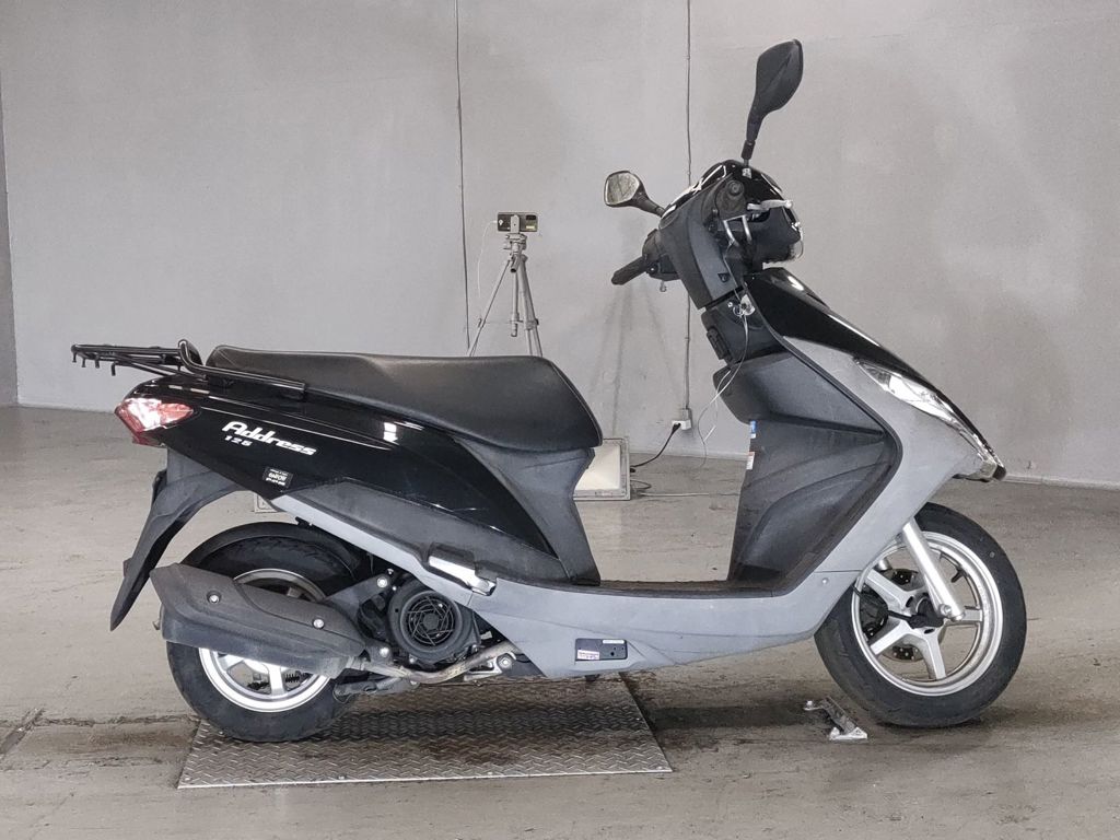 Фото Suzuki ADDRESS V125 с японского аукциона