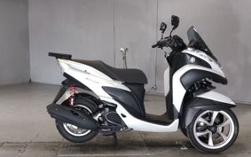 YAMAHA TRICITY 125 SE82J