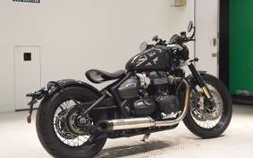 TRIUMPH BONNEVILLE BOBBER 2020