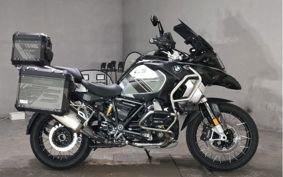 BMW R1250GS ADVENTURE 2024 0M11