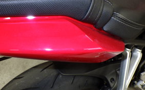 HONDA CBR650R E-Clutch 2025 RH17