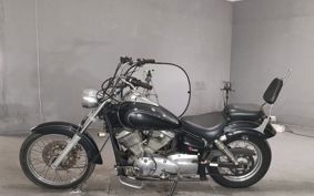 YAMAHA DRAGSTAR 250 VG02J