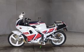 YAMAHA FZR250 2KR