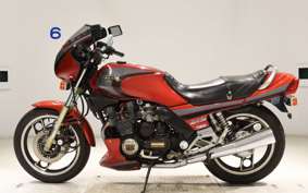 YAMAHA XJ750 E 1983 29R
