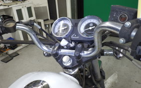 YAMAHA YB125SP