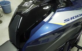 BMW S1000XR 2024