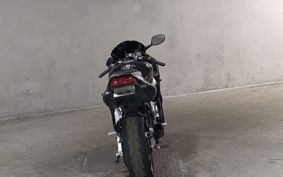 YAMAHA YZF-R6 2002 RJ031