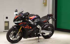 APRILIA RSV4 1100ファクトリ 2024