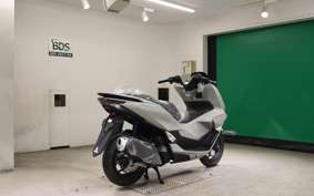 HONDA PCX 125 2005 JK05