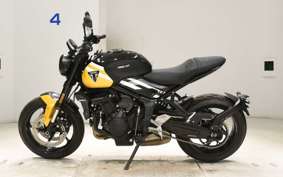 TRIUMPH TRIDENT 660 2025