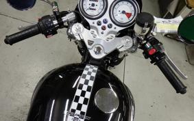 TRIUMPH THRUXTON 900 2006