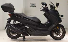 HONDA FORZA 250 MF17