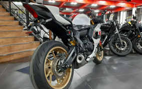 YAMAHA YZF-R7 2022 RM39J