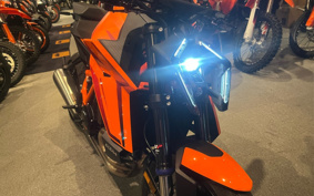 KTM 1390 SUPER DUKE R EVO V3940