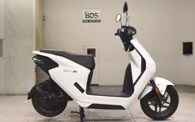 HONDA EM1 e: EF16