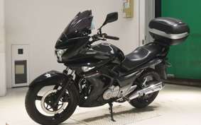 SUZUKI GSR250F