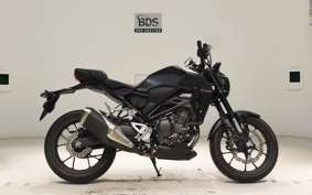 HONDA CB250RA 2017 MC52