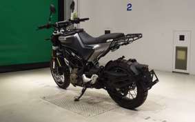 HUSQVARNA SVARTPILEN 401 2022