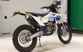 HUSQVARNA FE250