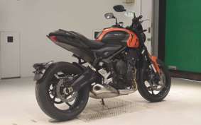TRIUMPH TRIDENT 660 2023