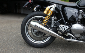TRIUMPH THRUXTON 2006 TJ9042