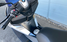 BMW C400GT 2025 0S01