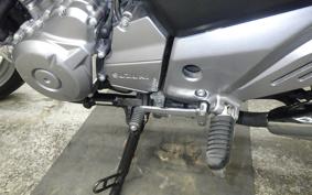 SUZUKI GSR250S 2015