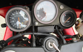 SUZUKI RGV250 VJ22A