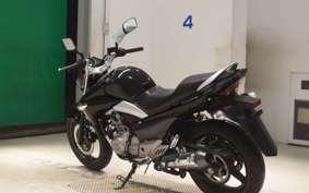 SUZUKI GSR250 2012