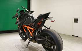 KTM 1290 SUPER DUKE R 2020