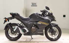 SUZUKI GIXXER 250 SF
