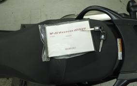 SUZUKI Vｽﾄﾛｰﾑ650A 2014 VP56A