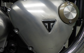 TRIUMPH BONNEVILLE T120 2021