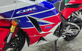 HONDA CBR600RR 2017 PC40