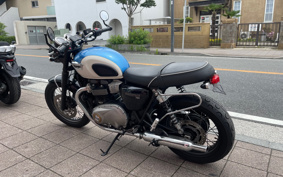 TRIUMPH BONNEVILLE T100 2020 DAD70G