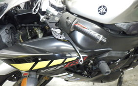 YAMAHA YZF-R1 2002
