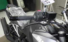 SUZUKI Vストローム800 2026 EM1BA
