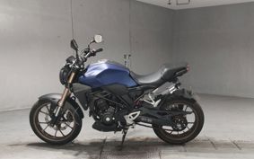 HONDA CB250R MC52