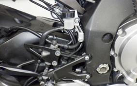 YAMAHA YZF-R1 2016