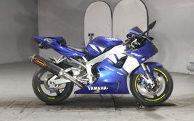 YAMAHA YZF-R1 RN04