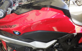 BMW S1000XR 2020